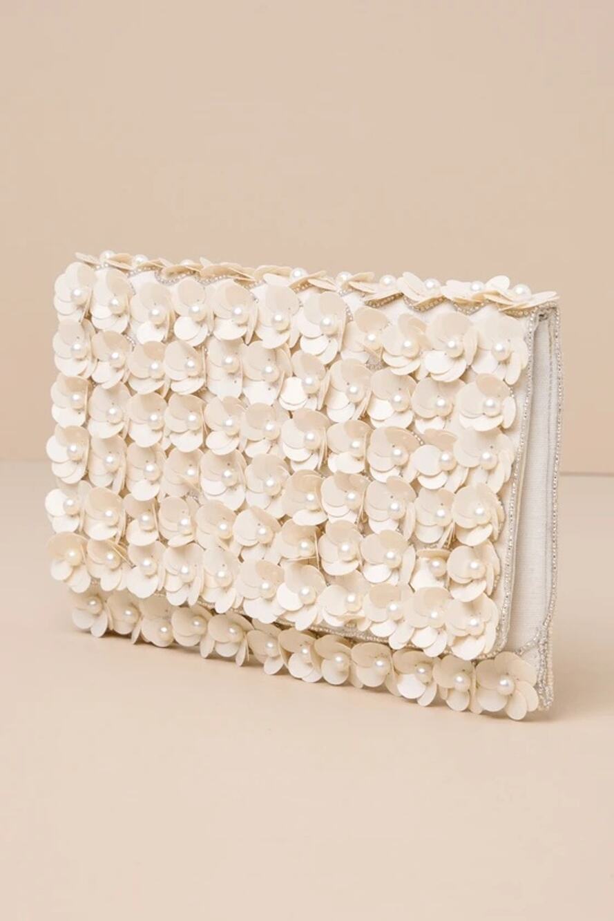 NWT Lulus Sparking Perfection Ivory Floral Sequin Pearl Clutch bag w/Chain